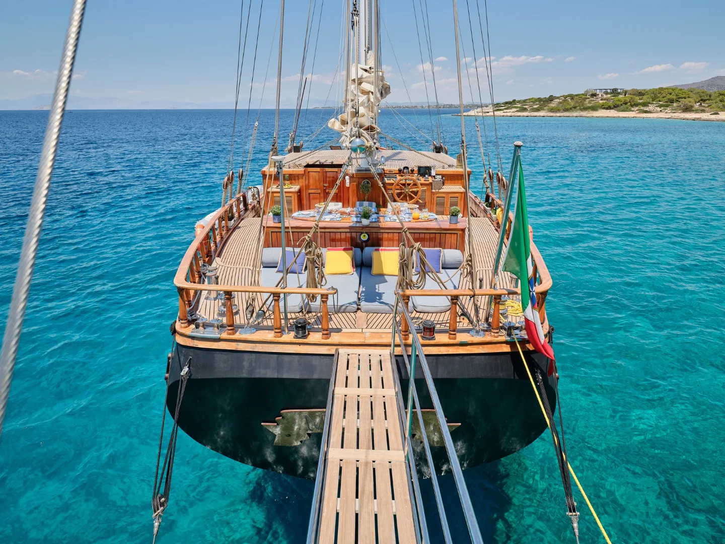 MYRA | Scooner 90 - Photo 16