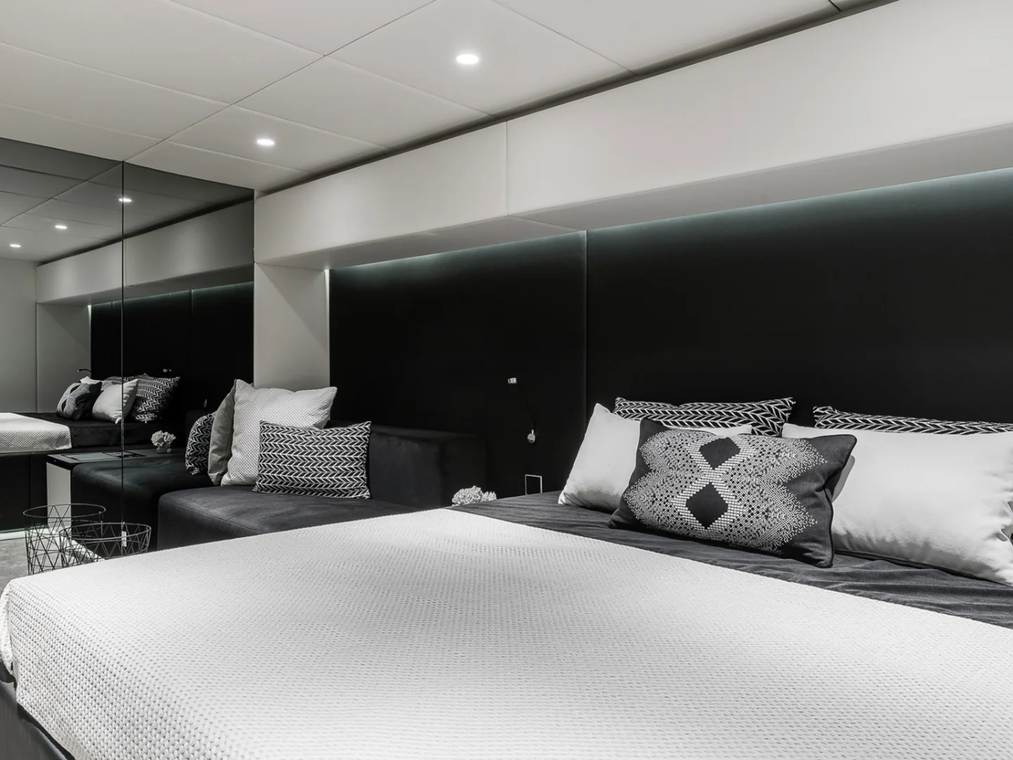 ABOVE & BEYOND | Sunreef 80 - Photo 23