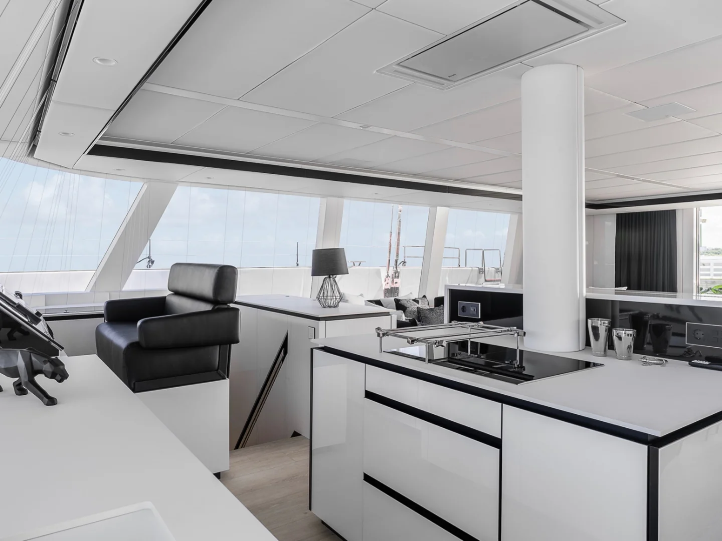 ABOVE & BEYOND | Sunreef 80 - Photo 15