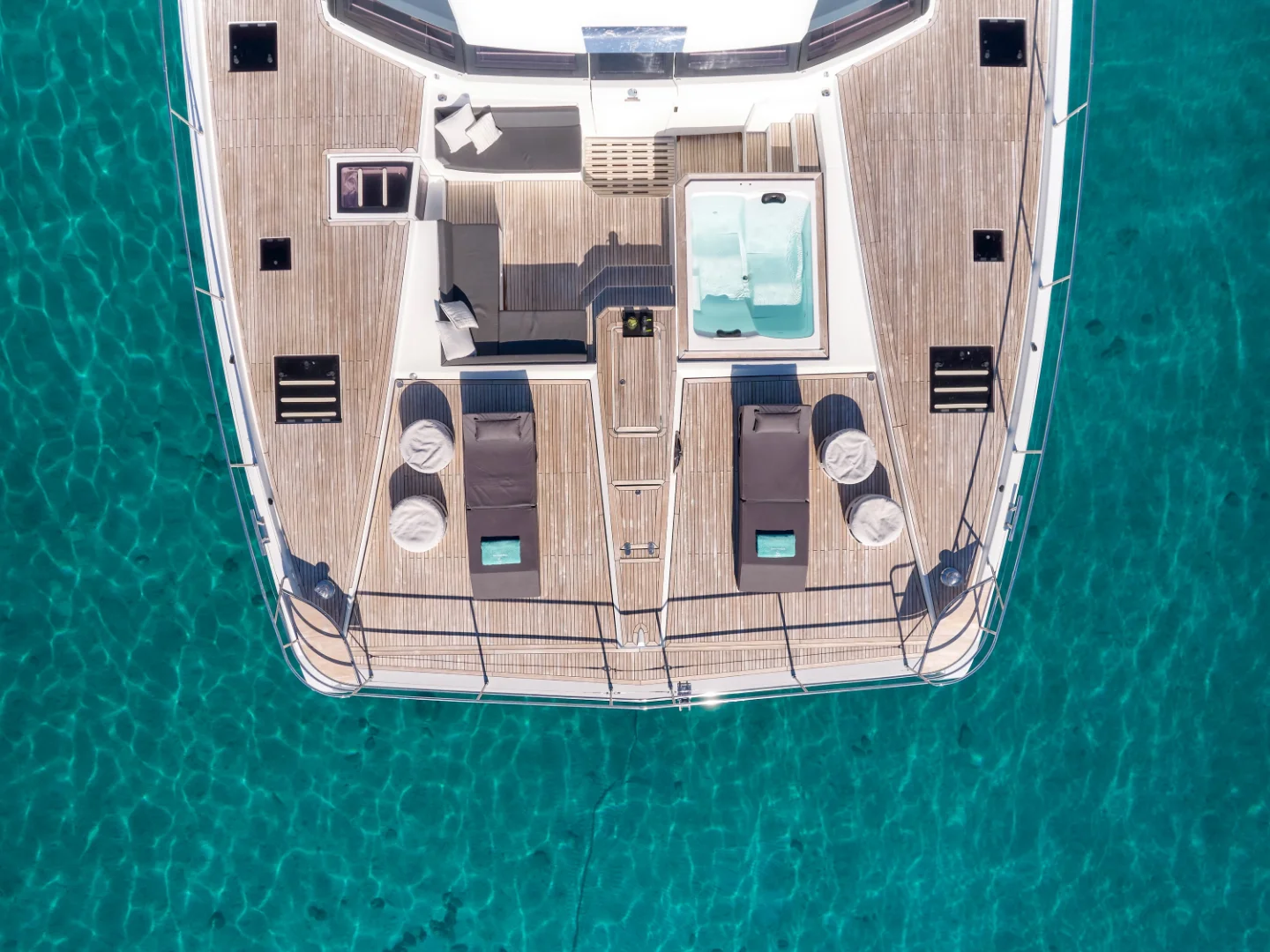 CHRISTAL MIO | Fountaine Pajot 67 - Photo 13