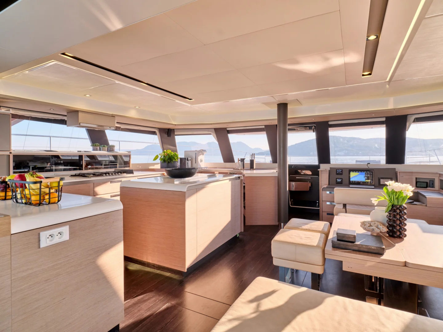 CHRISTAL MIO | Fountaine Pajot 67 - Photo 49