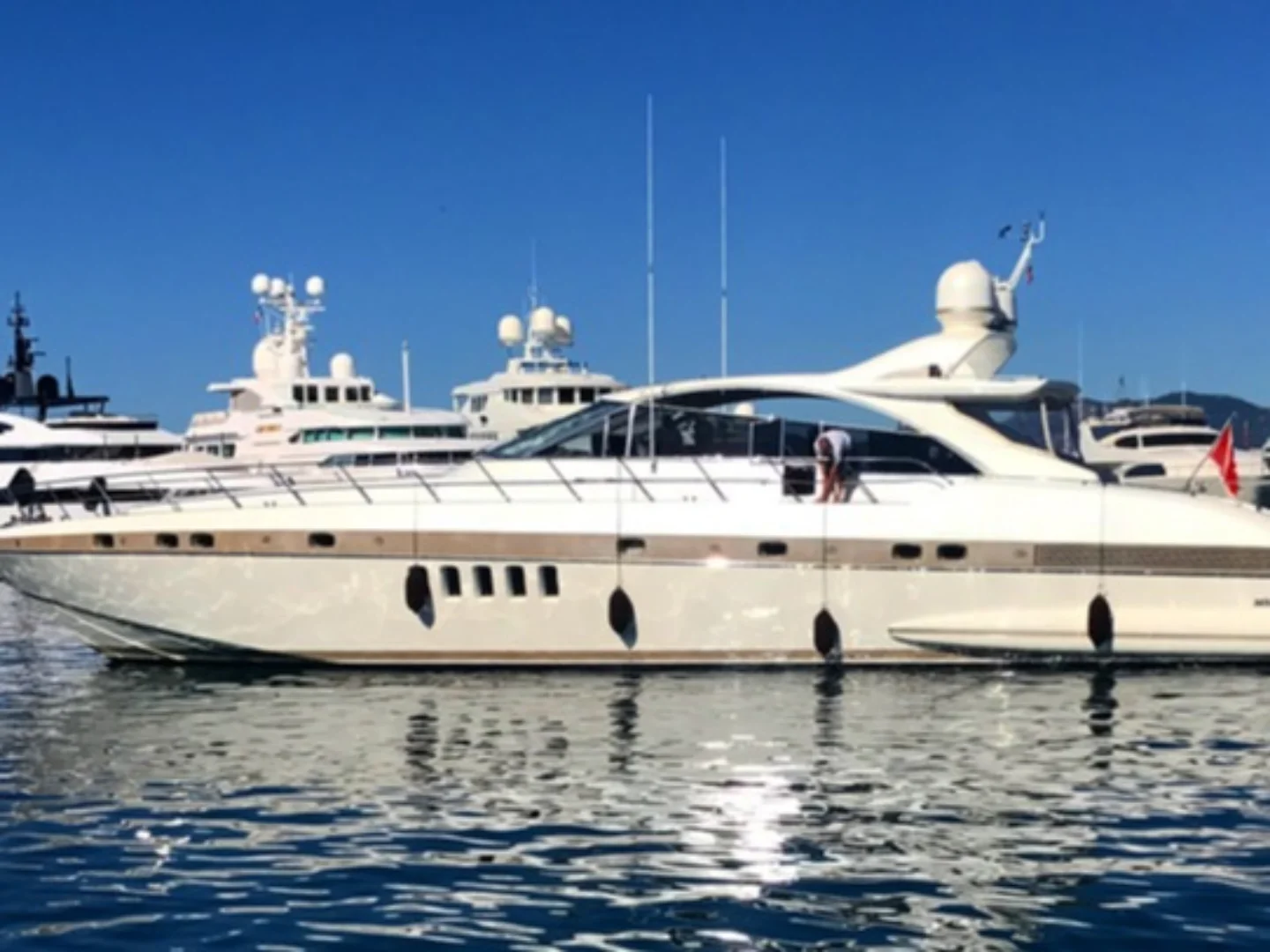 MR. M | Mangusta 80 Open  - Photo 4