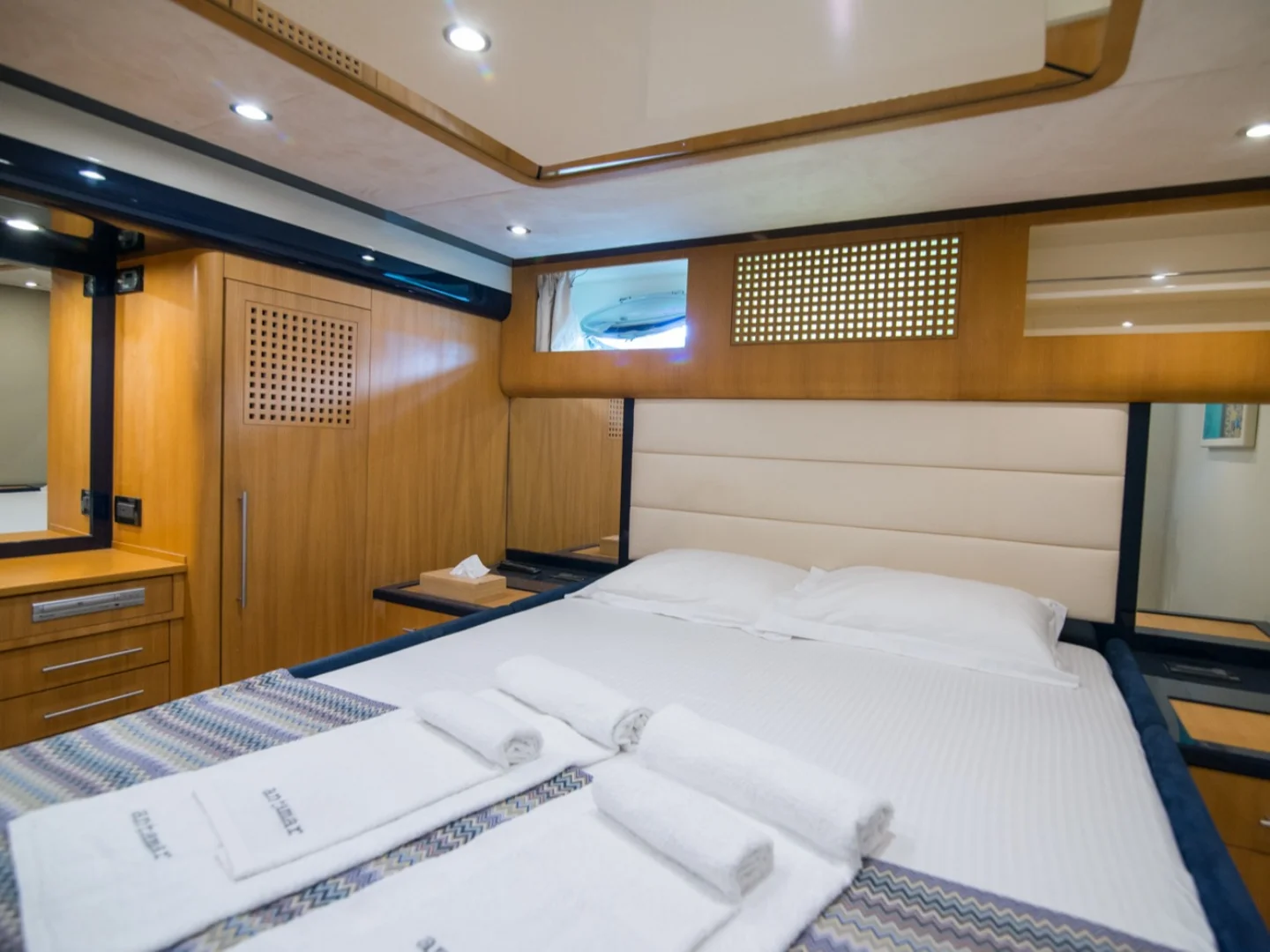 ANTAMAR II | Riva 70 - Photo 28
