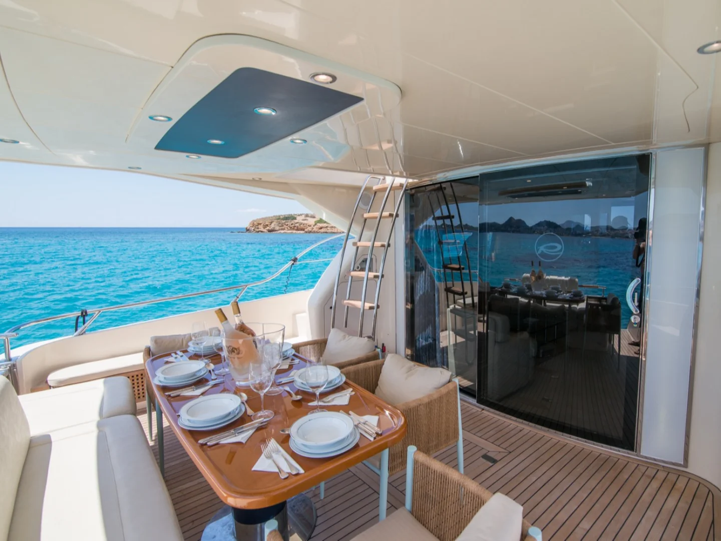 ANTAMAR II | Riva 70 - Photo 11