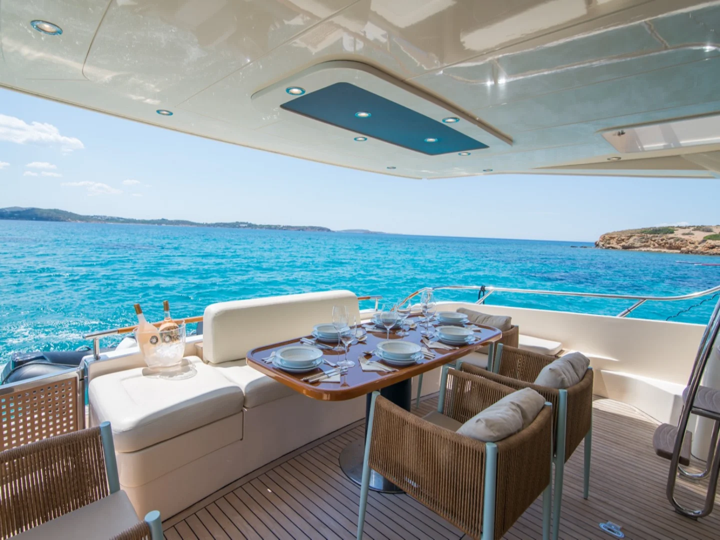 ANTAMAR II | Riva 70 - Photo 12