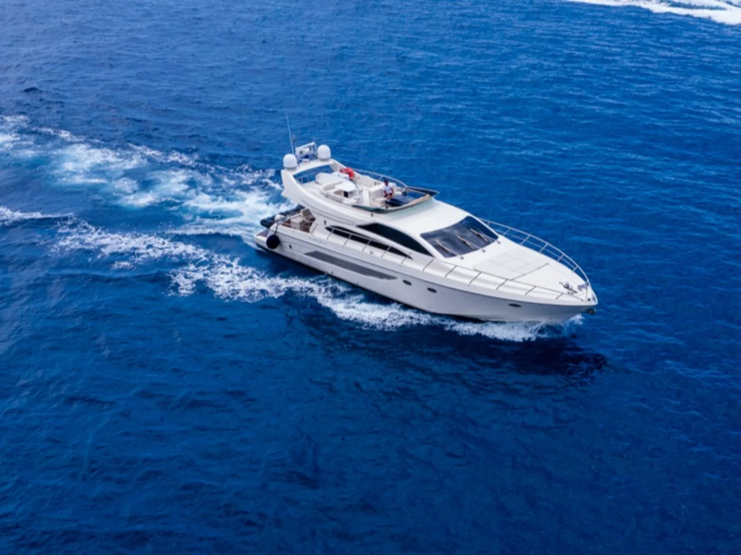ANTAMAR II | Riva 70 - Photo 3