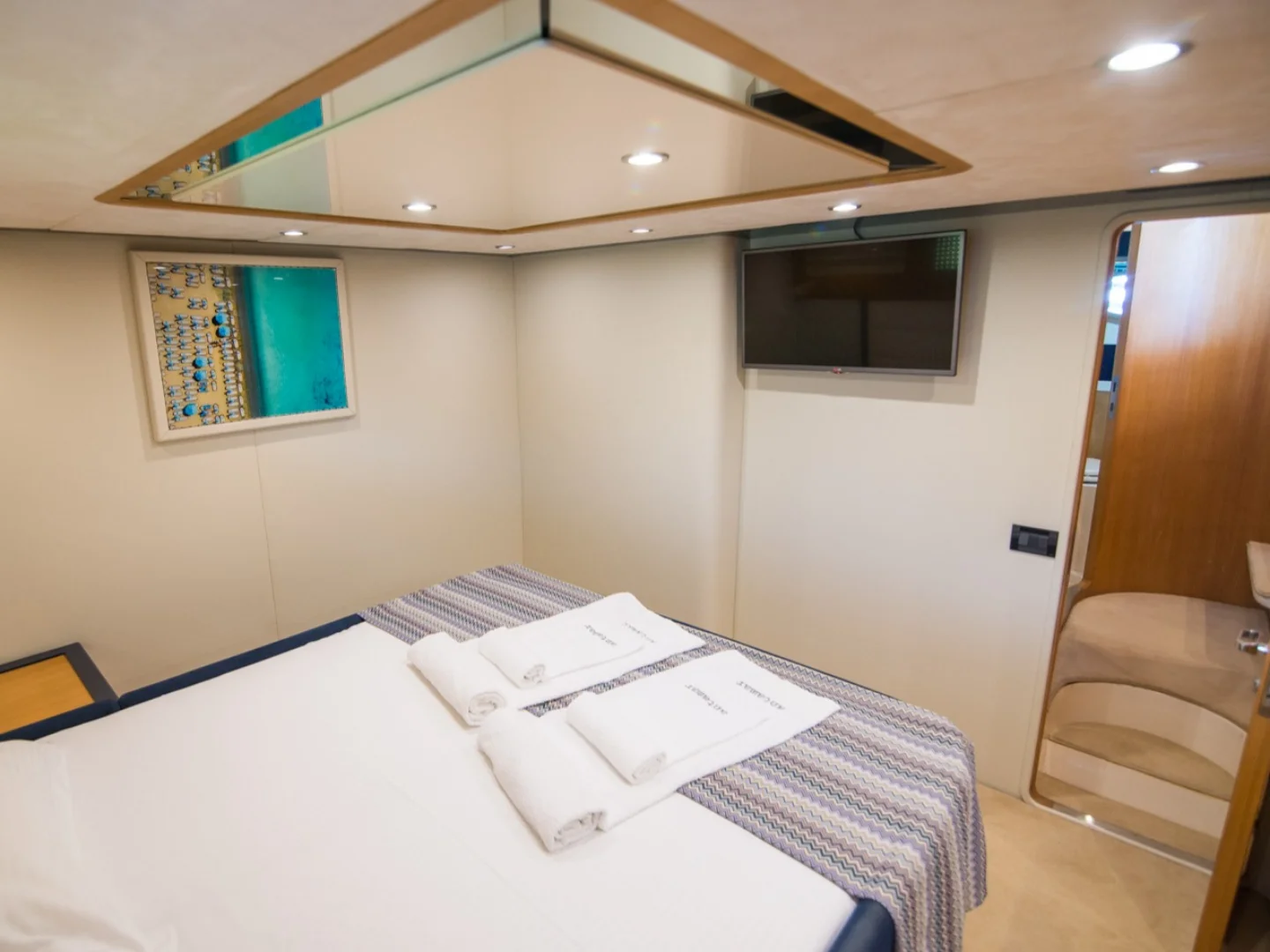 ANTAMAR II | Riva 70 - Photo 29