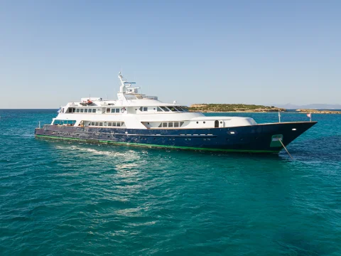 M/Y WIND OF FORTUNE | CRN 170 