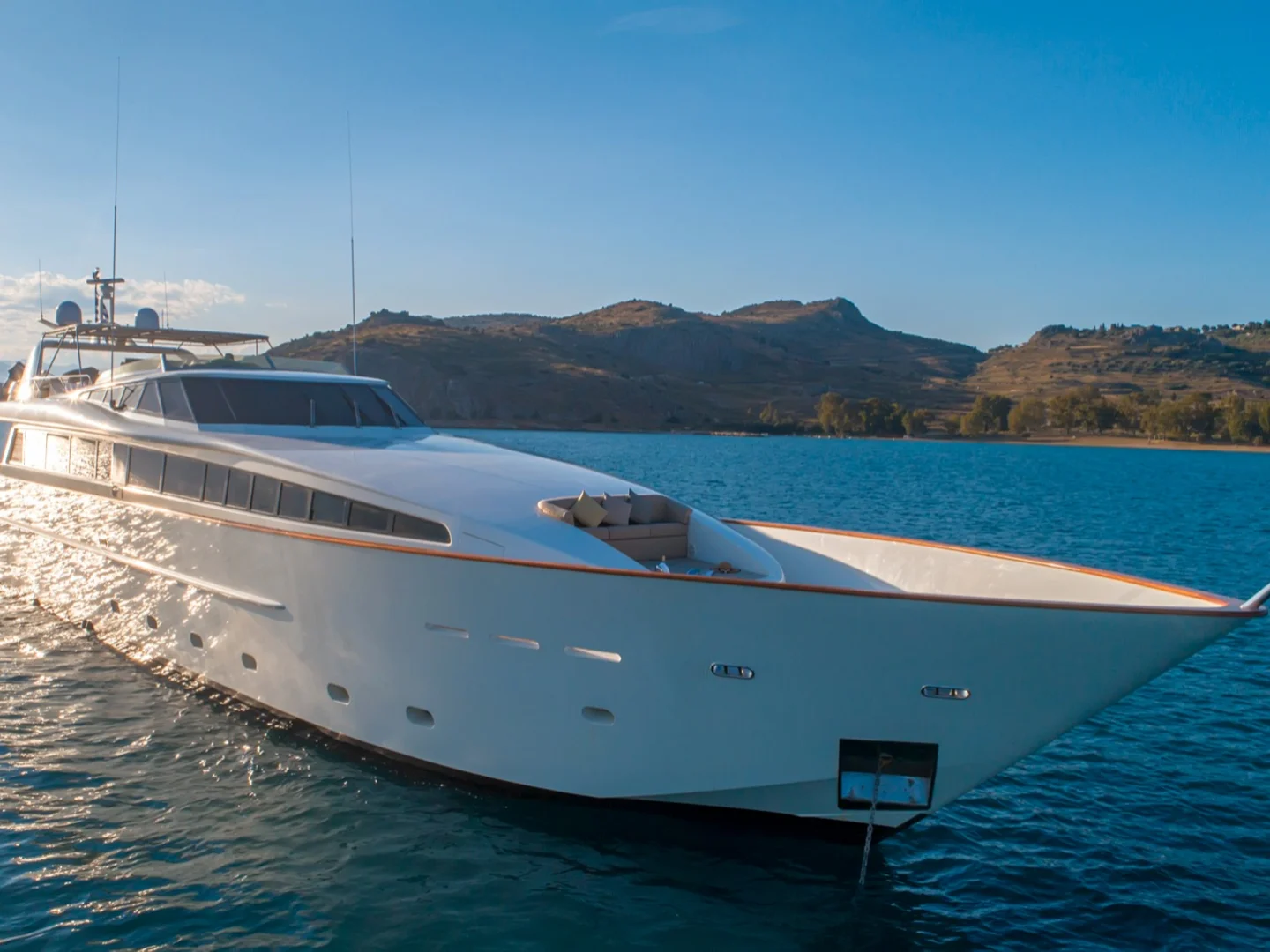 AQUILA | FA Custom 121  - Photo 2