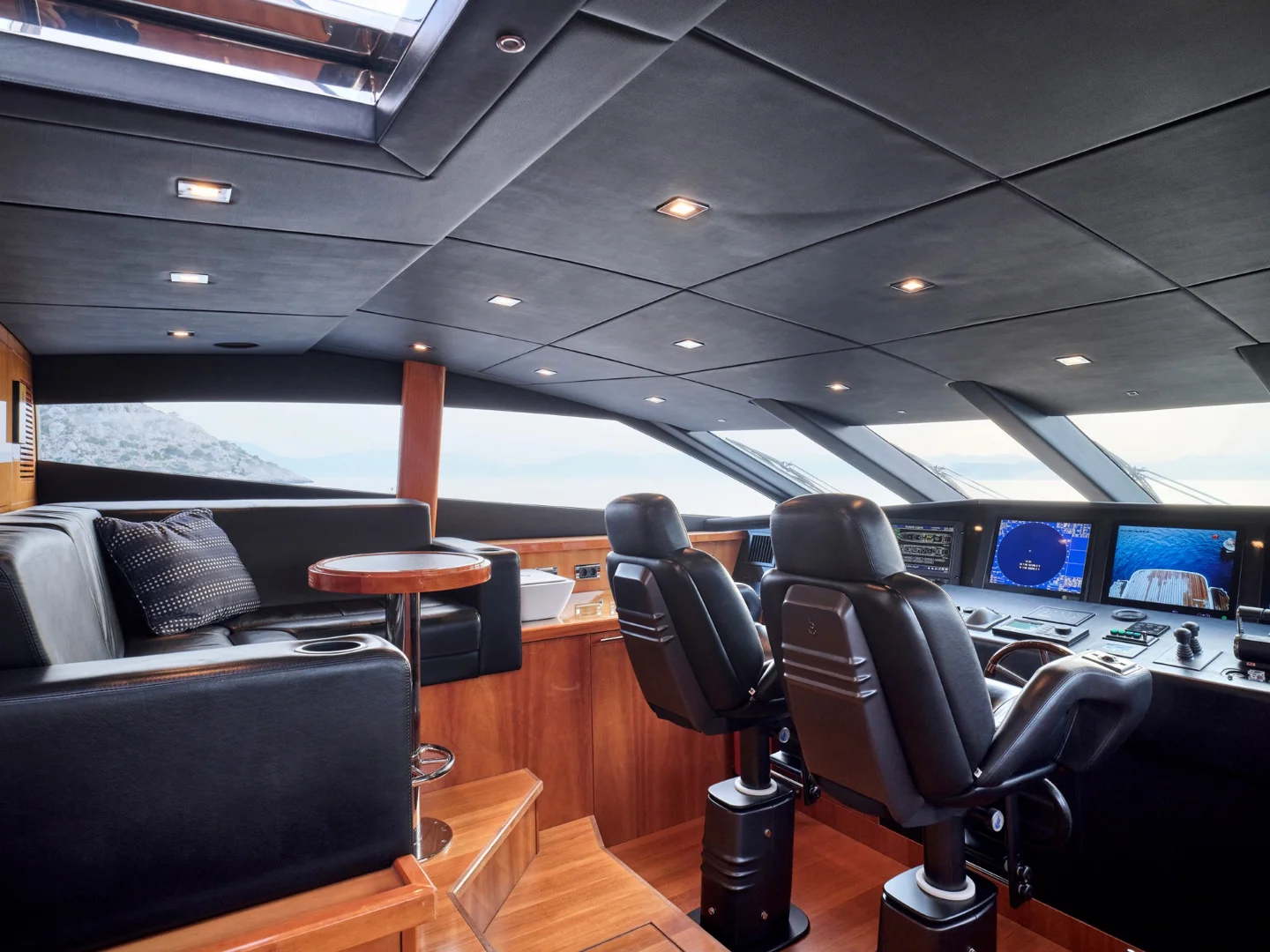 WHITE PEARL I | SunSeeker 111  - Photo 19