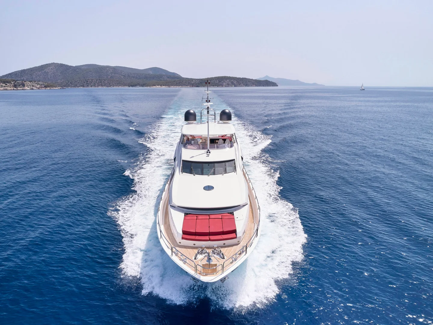 WHITE PEARL I | SunSeeker 111  - Photo 4