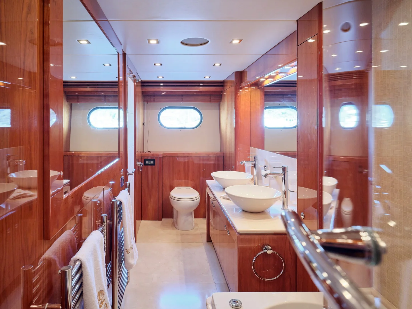 WHITE PEARL I | SunSeeker 111  - Photo 25