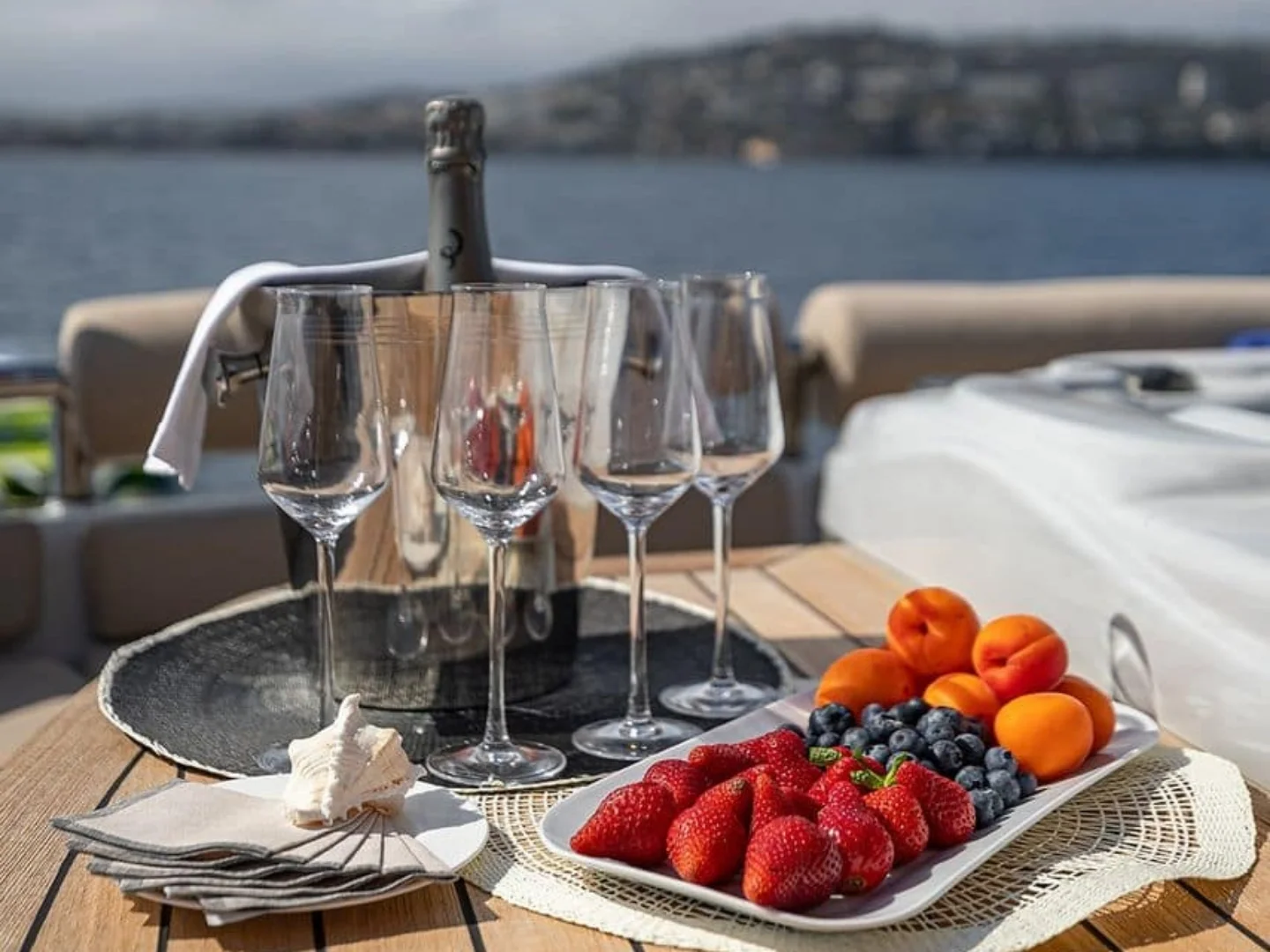 LUISA | Heesen 47M - Photo 33