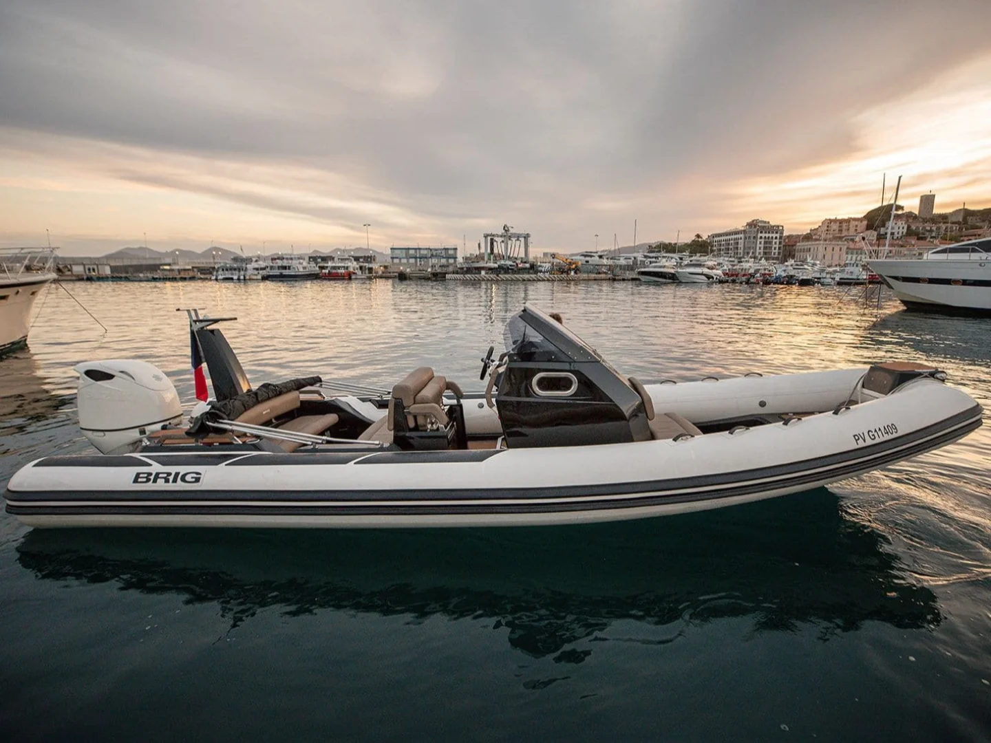 LUISA | Heesen 47M - Photo 21