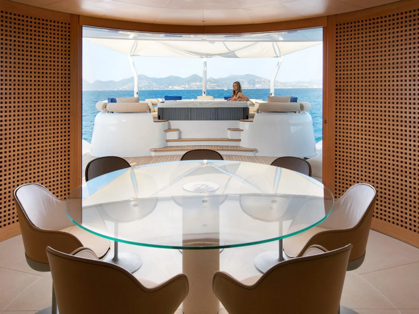 LUISA | Heesen 47M - Photo 47