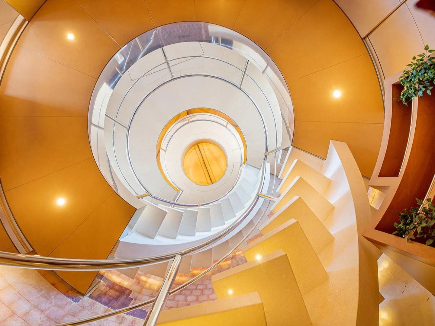 LUISA | Heesen 47M - Photo 57