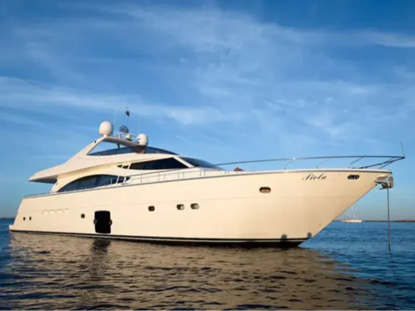 PIOLA | Ferretti 83 