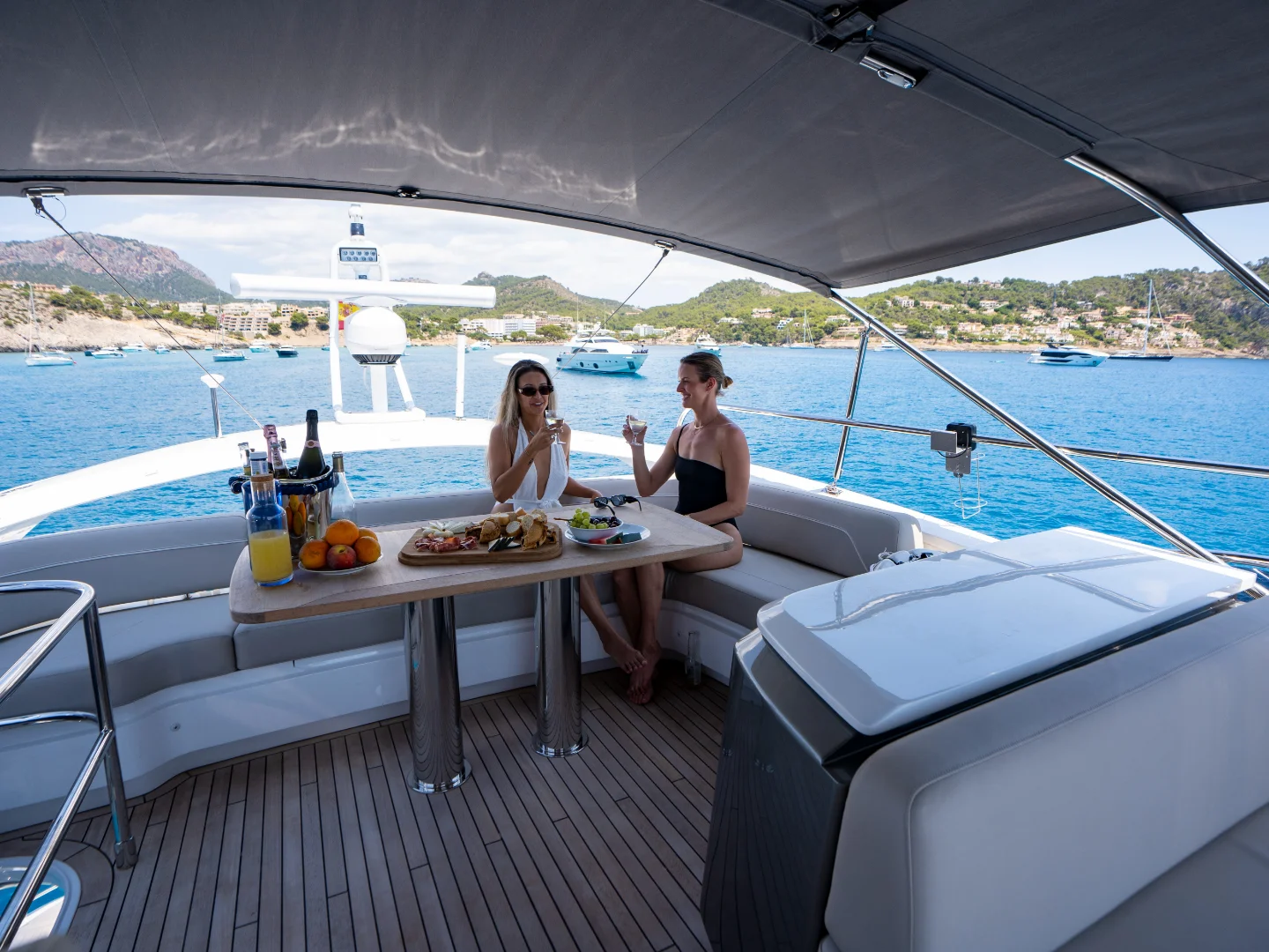 yacht charter mallorca Princess s66 negotiator