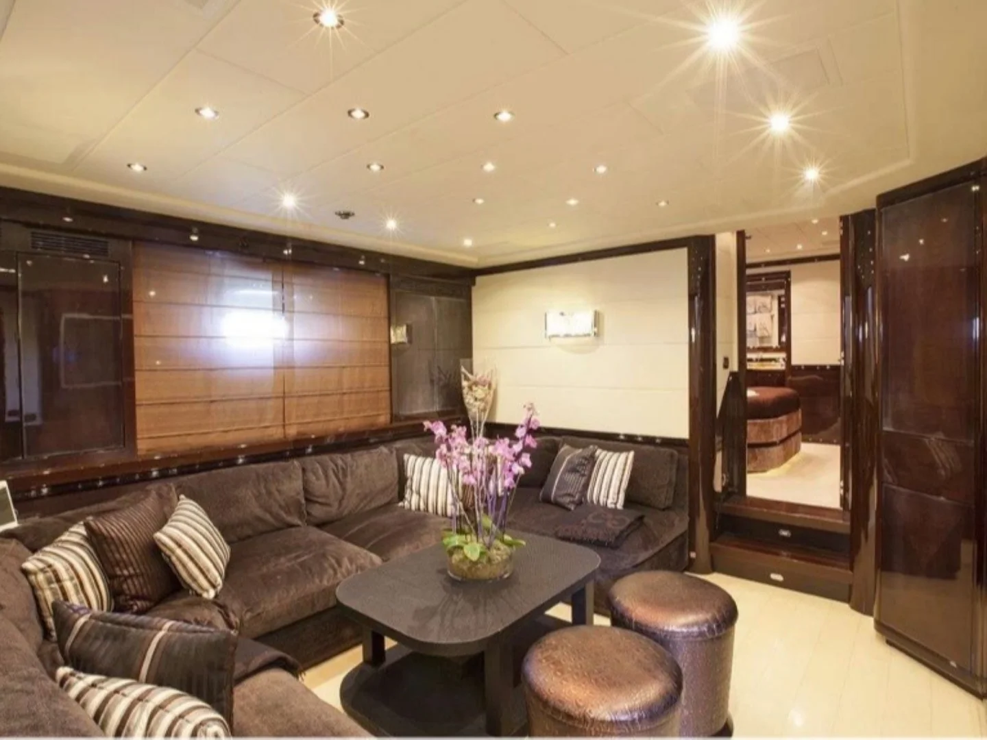 VOYAGE | Mangusta 130  - Photo 9