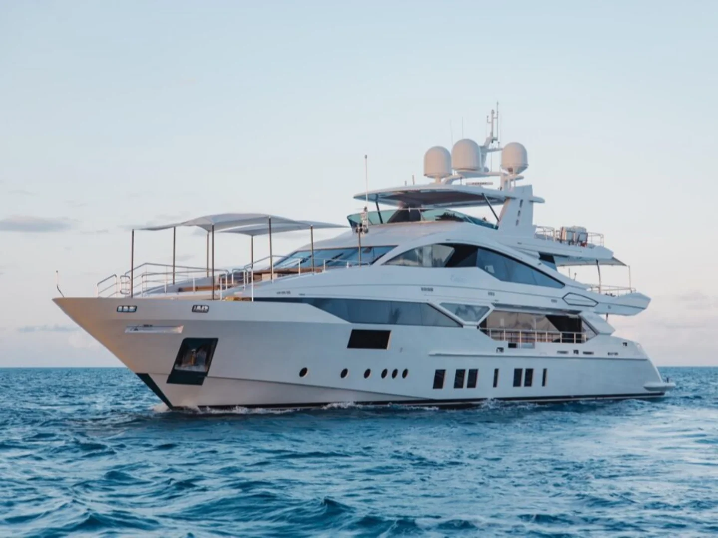 EMINA | Benetti 138 - Photo 3