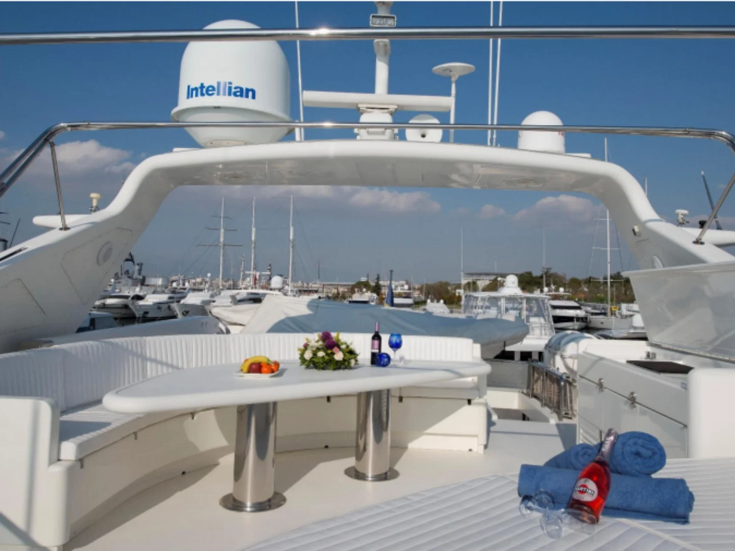 FALCON ISLAND | Falcon 100 - Photo 7