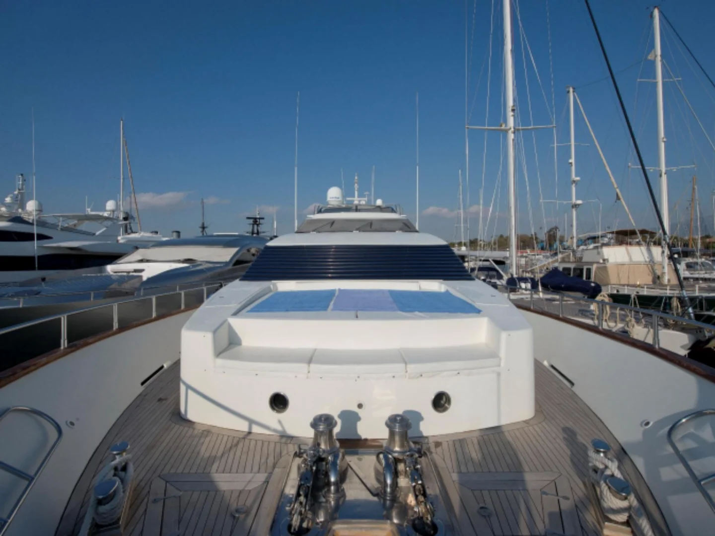 FALCON ISLAND | Falcon 100 - Photo 5