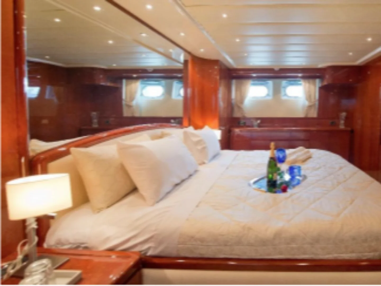 FALCON ISLAND | Falcon 100 - Photo 17