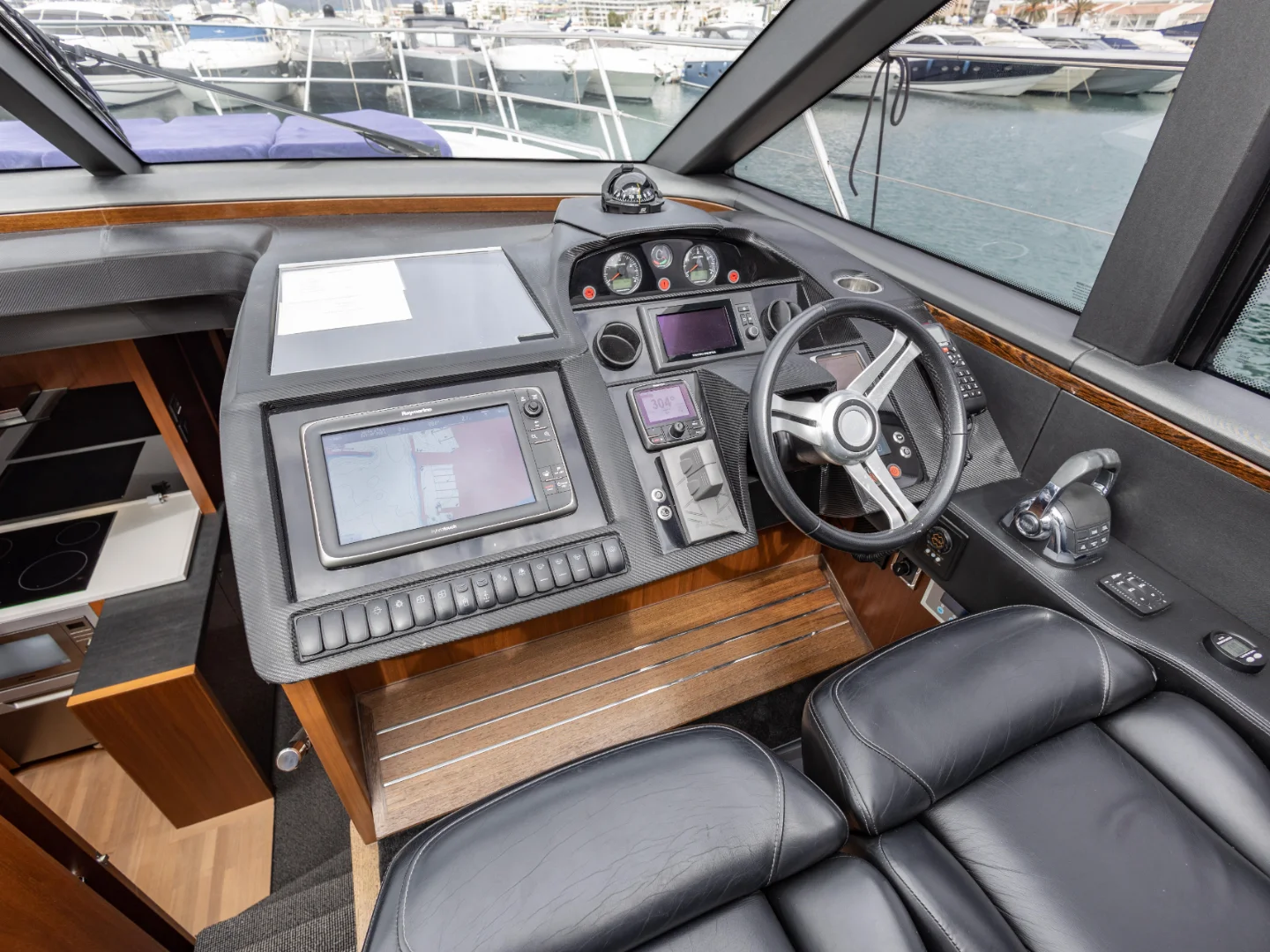 Princess V57 for Sale in Mallorca - Photo 11