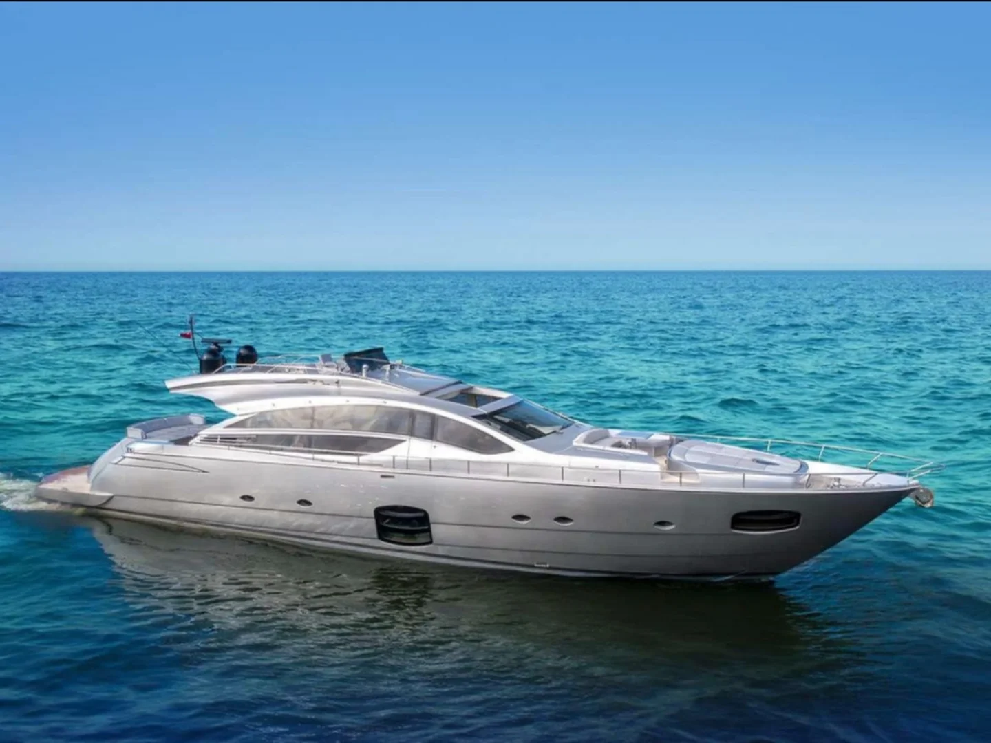 MILAGROS | Pershing 82 - Photo 2