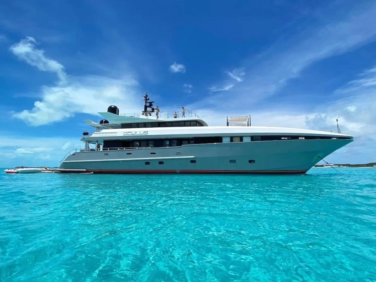 OCULUS | Oceanfast 128 - Photo 2