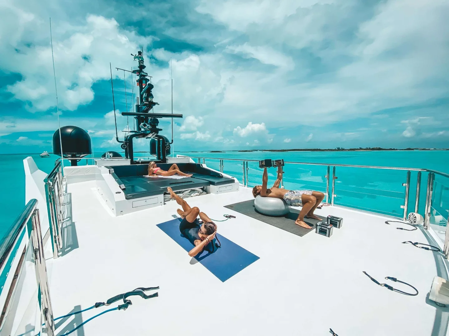 OCULUS | Oceanfast 128 - Photo 8
