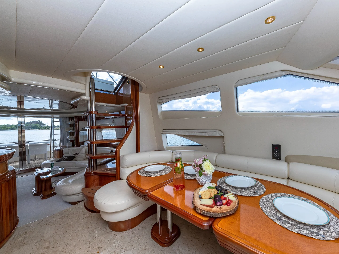 SALT SHAKER | Azimut 70 Fly - Photo 29