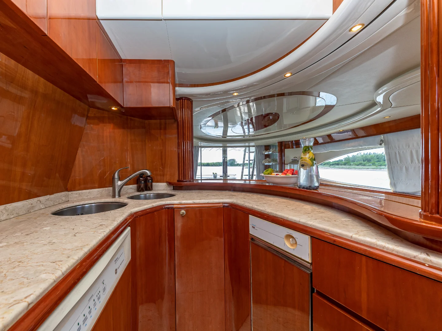 SALT SHAKER | Azimut 70 Fly - Photo 30