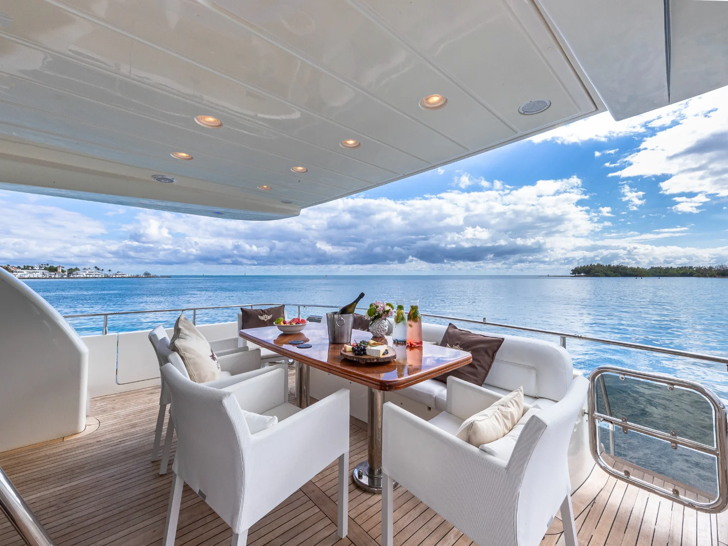 SALT SHAKER | Azimut 70 Fly - Photo 17
