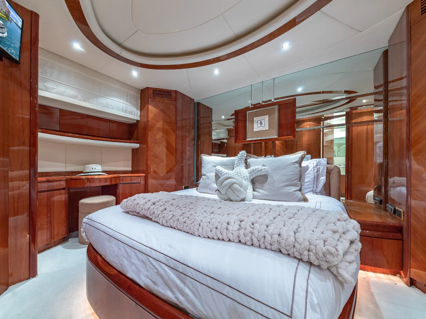 SALT SHAKER | Azimut 70 Fly - Photo 43