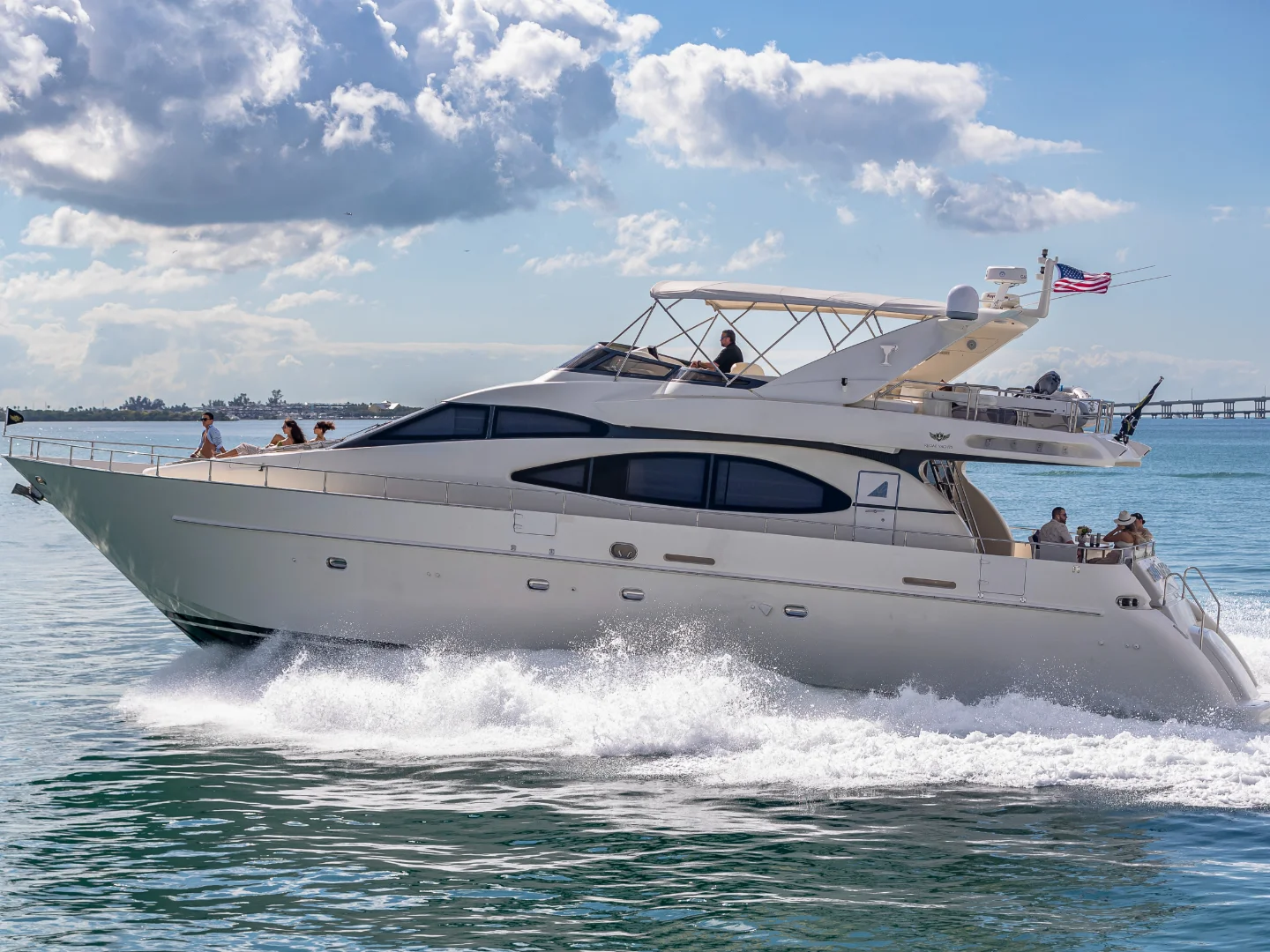 SALT SHAKER | Azimut 70 Fly - Photo 10