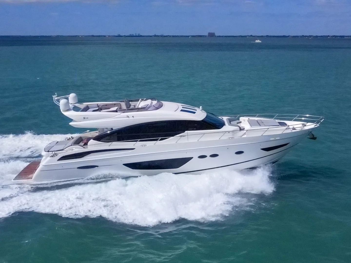 SNOWBIRD | Princess 74