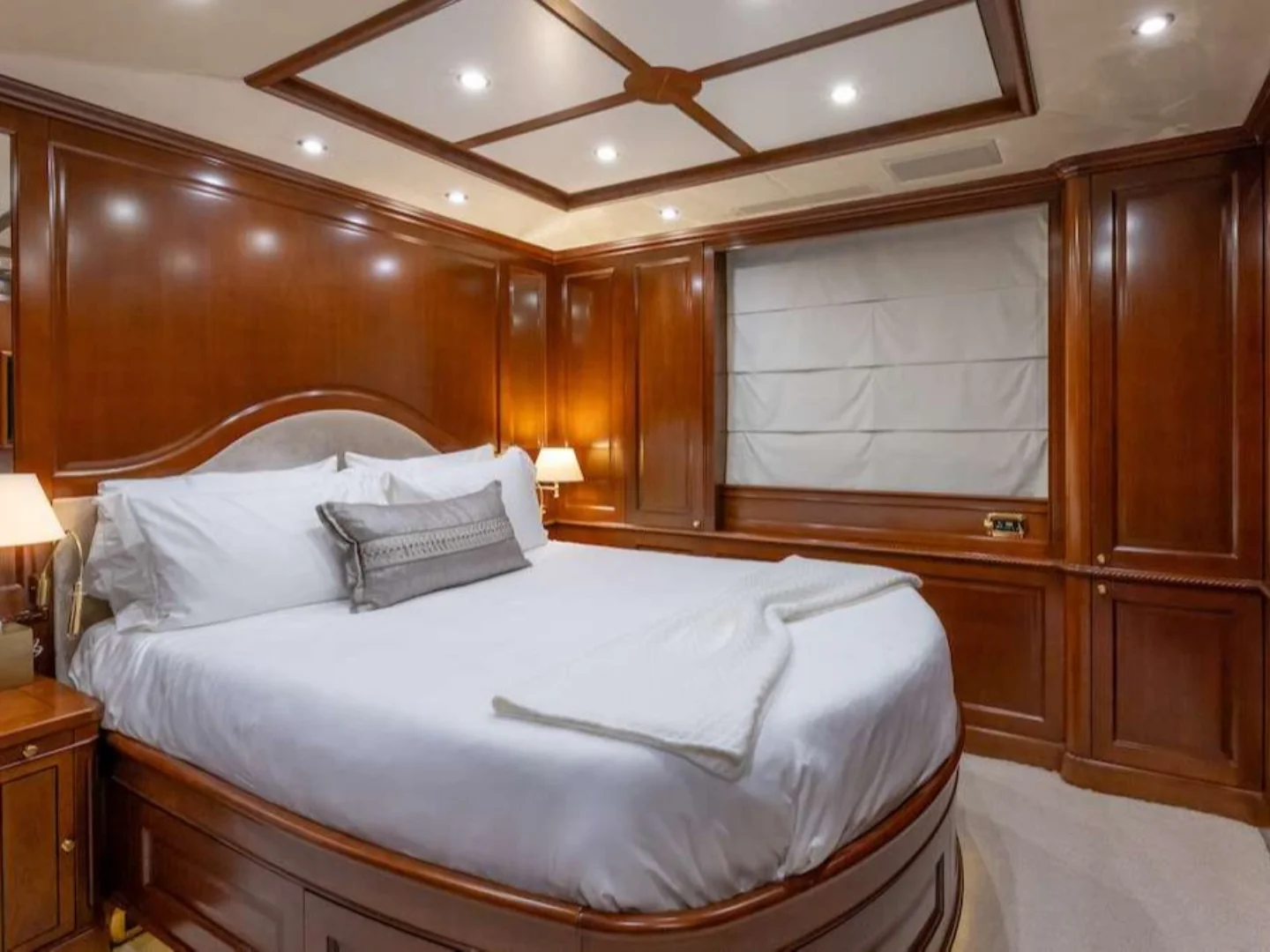 NAMASTE | Benetti 121 - Photo 44