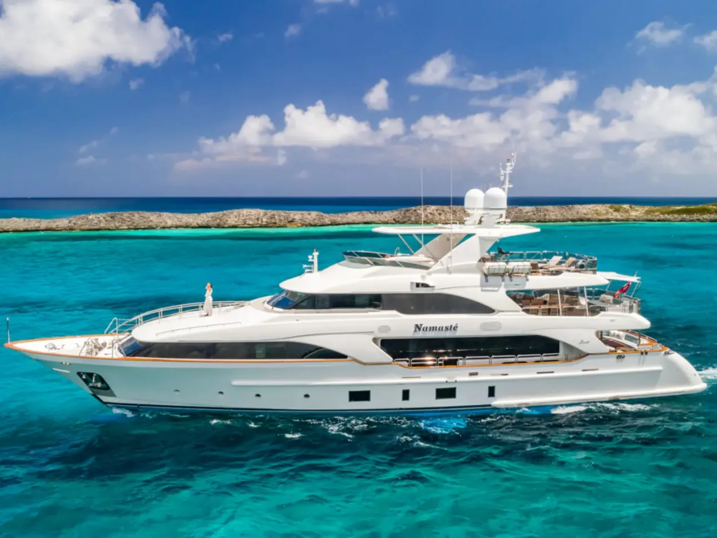 NAMASTE | Benetti 121 - Photo 2