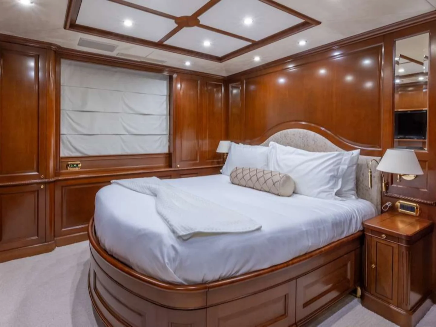 NAMASTE | Benetti 121 - Photo 43