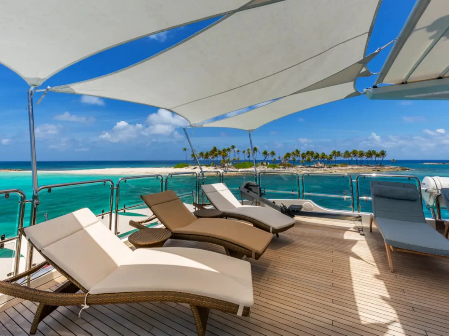 NAMASTE | Benetti 121 - Photo 15