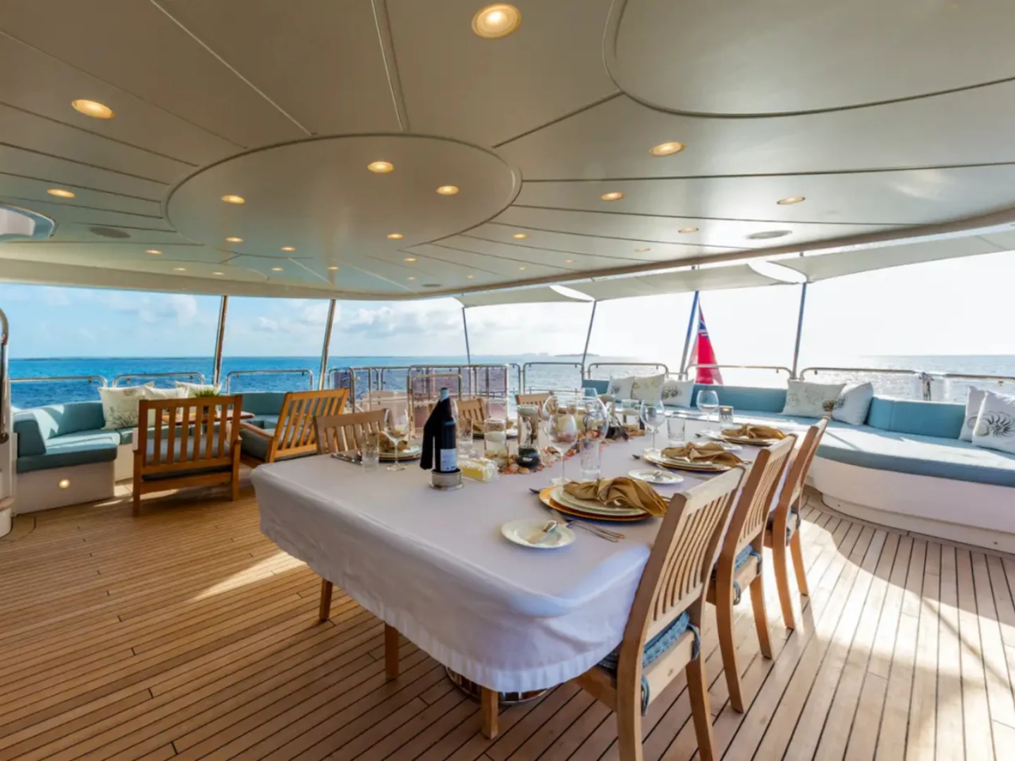 NAMASTE | Benetti 121 - Photo 27