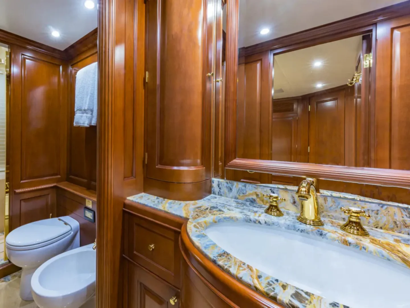 NAMASTE | Benetti 121 - Photo 54
