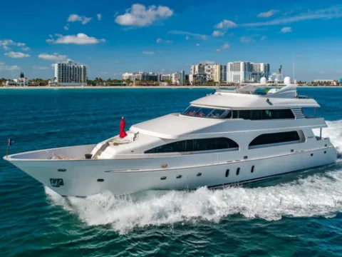 MY Scott Free | President 114 | Yacht Charter Fort Lauderdale