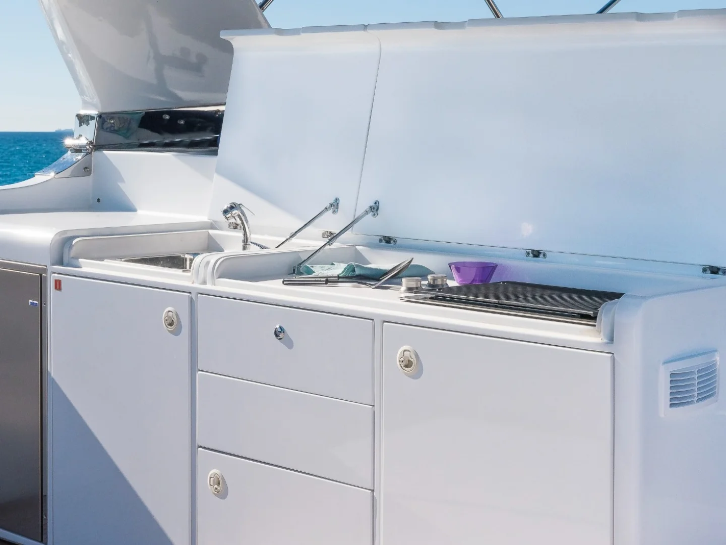 For Sale Mavi 65 Foot Trawler - Photo 15