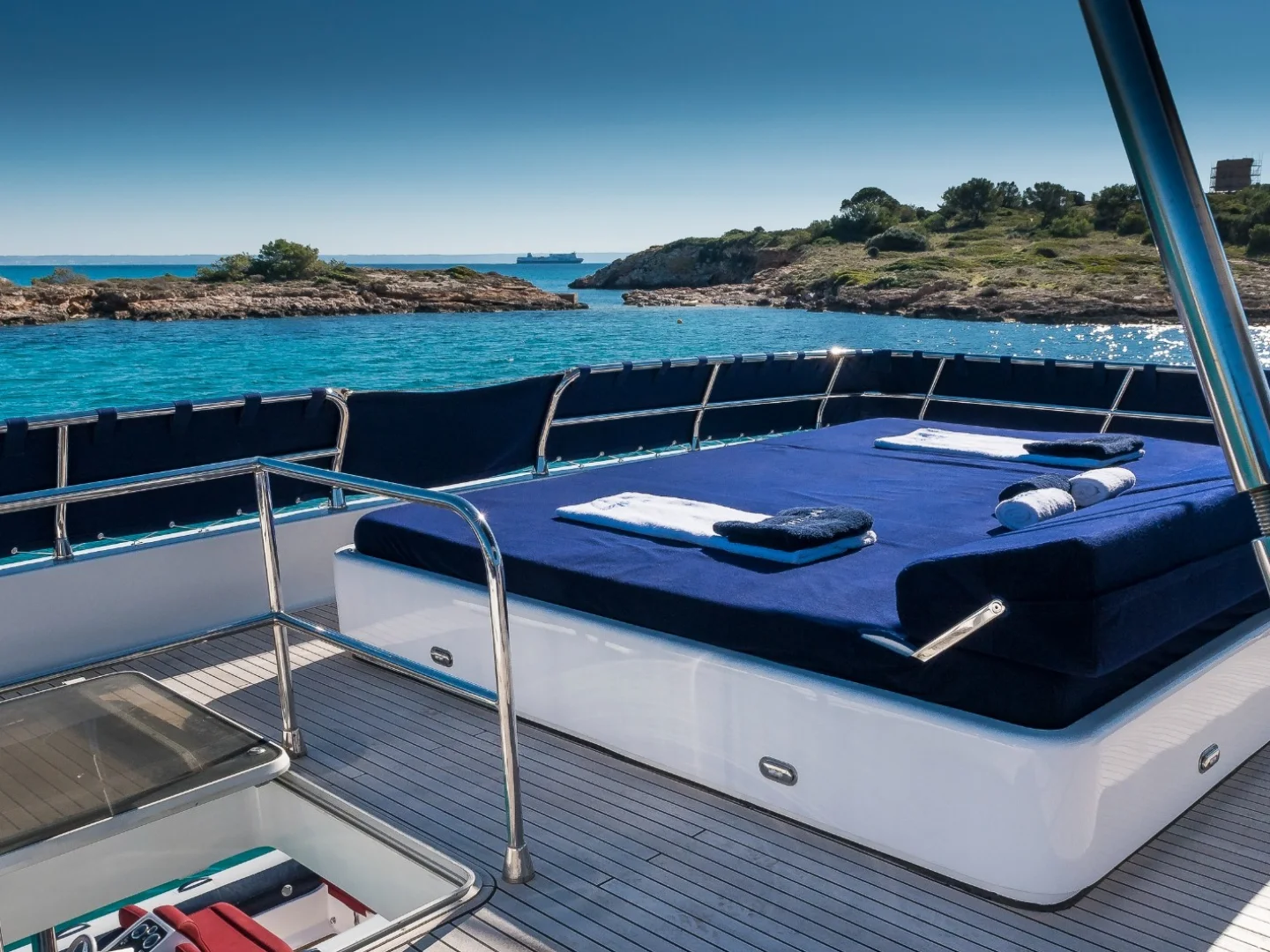 For Sale Mavi 65 Foot Trawler - Photo 12