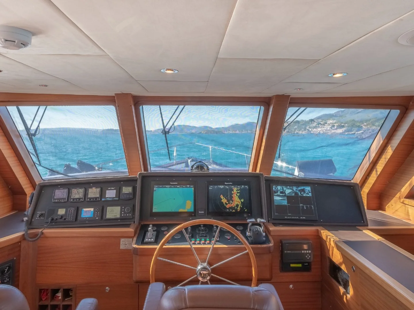 For Sale Mavi 65 Foot Trawler - Photo 24