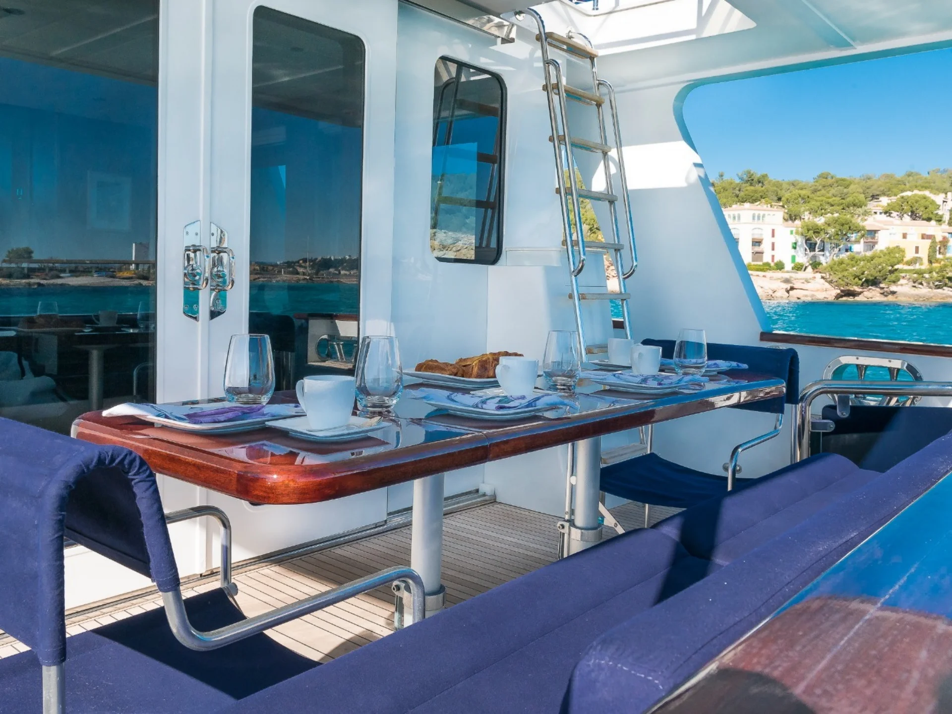 For Sale Mavi 65 Foot Trawler - Photo 6