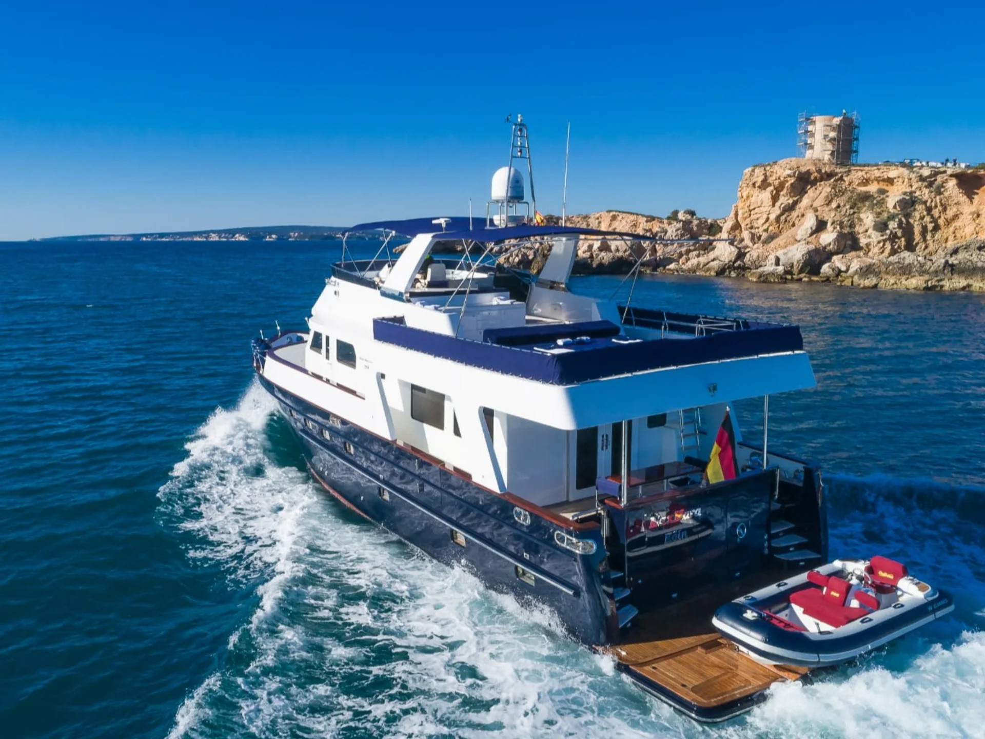 For Sale Mavi 65 Foot Trawler - Photo 4