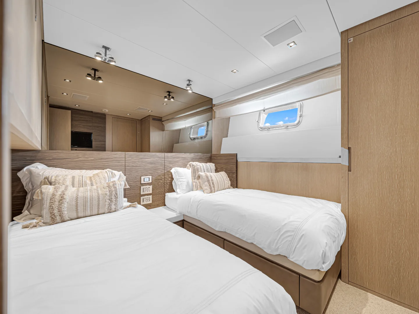 ASTONISH | Sanlorenzo SL96 - Photo 75